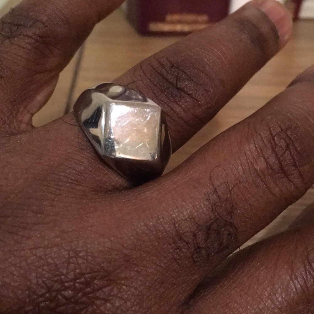 Ring - Picture 4 of 4